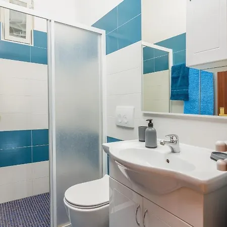 Appartamento With Parking Space - 7657 *